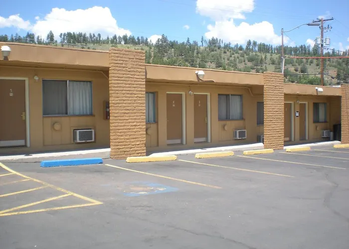 Snow Peak Inn Flagstaff